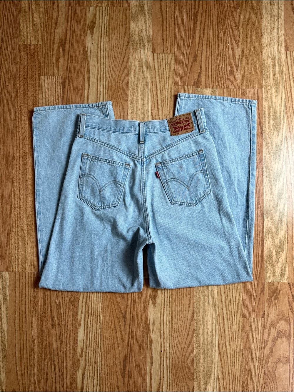 Levi’s High Waisted Straight Jeans